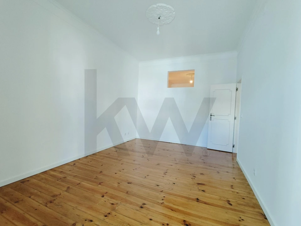 Apartamento T3 para Venda em Arroios Foto 14