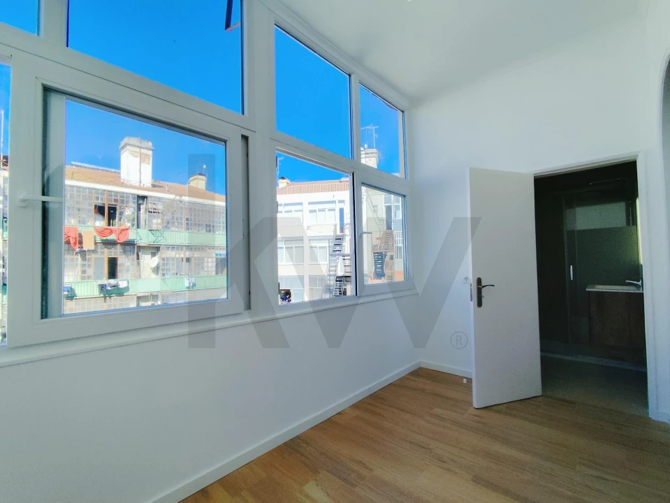 Apartamento T3 para Venda em Arroios Foto 23