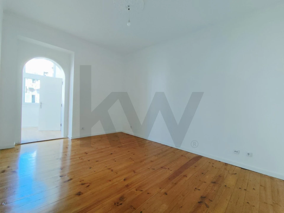 Apartamento T3 para Venda em Arroios Foto 17