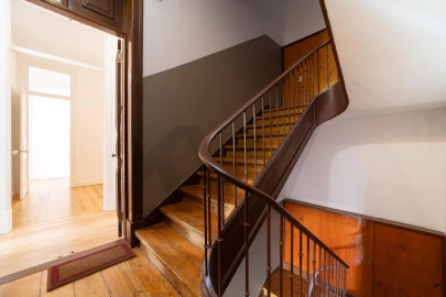 Apartamento T2 para Arrendamento em Campo de Ourique