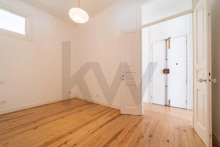 Apartamento T2 para Arrendamento em Campo de Ourique Foto 10