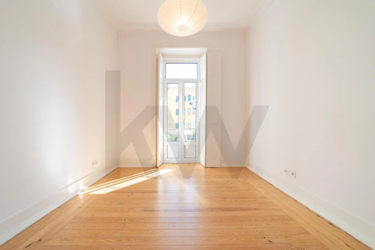 Apartamento T2 para Arrendamento em Campo de Ourique Foto 20