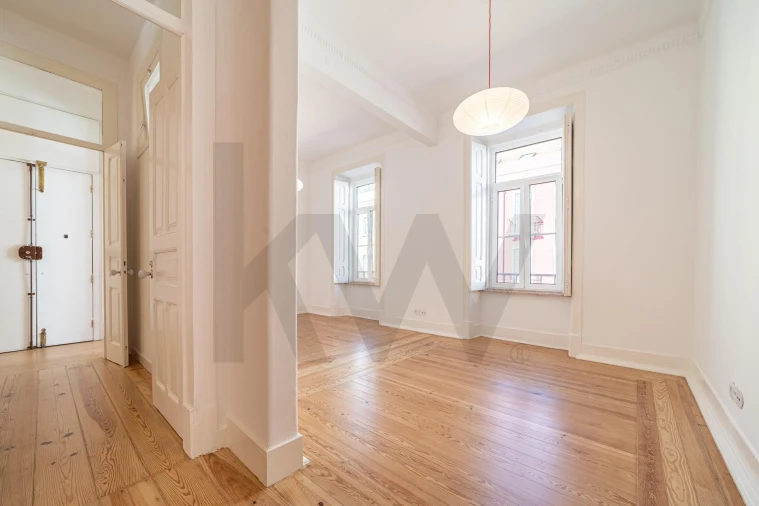 Apartamento T2 para Arrendamento em Campo de Ourique Foto 9