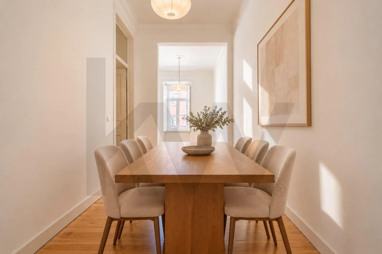 Apartamento T2 para Arrendamento em Campo de Ourique Foto 7