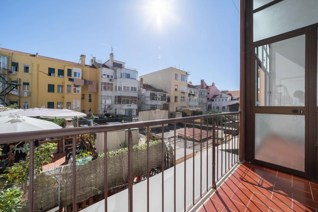 Apartamento T2 para Arrendamento em Campo de Ourique Foto 22