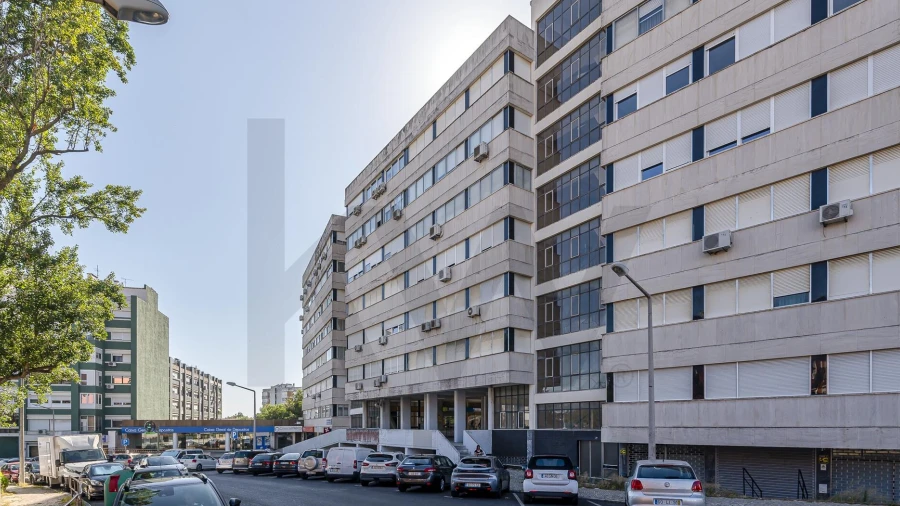 Apartamento T5 para Venda em Olivais