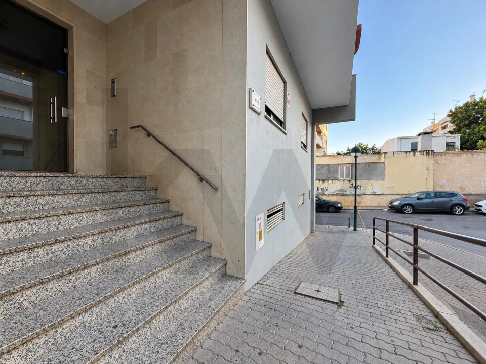 Apartamento T2 para Venda em Faro (Sé e São Pedro) Foto 25