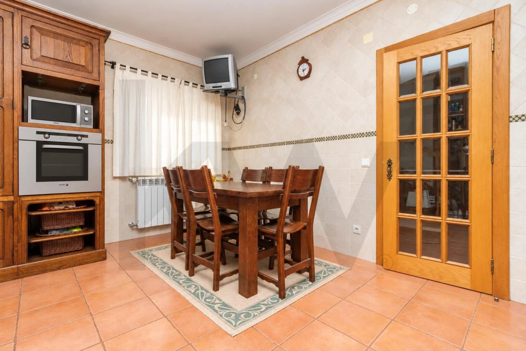 Moradia T4 para Venda em Marvila, Ribeira Santarém, São Salvador, São Nicolau Foto 10