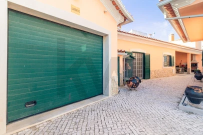 Moradia T4 para Venda em Marvila, Ribeira Santarém, São Salvador, São Nicolau