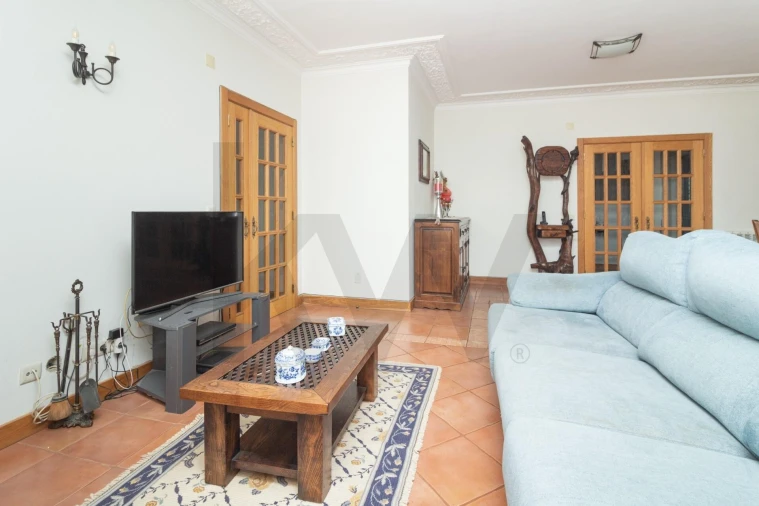 Moradia T4 para Venda em Marvila, Ribeira Santarém, São Salvador, São Nicolau Foto 3
