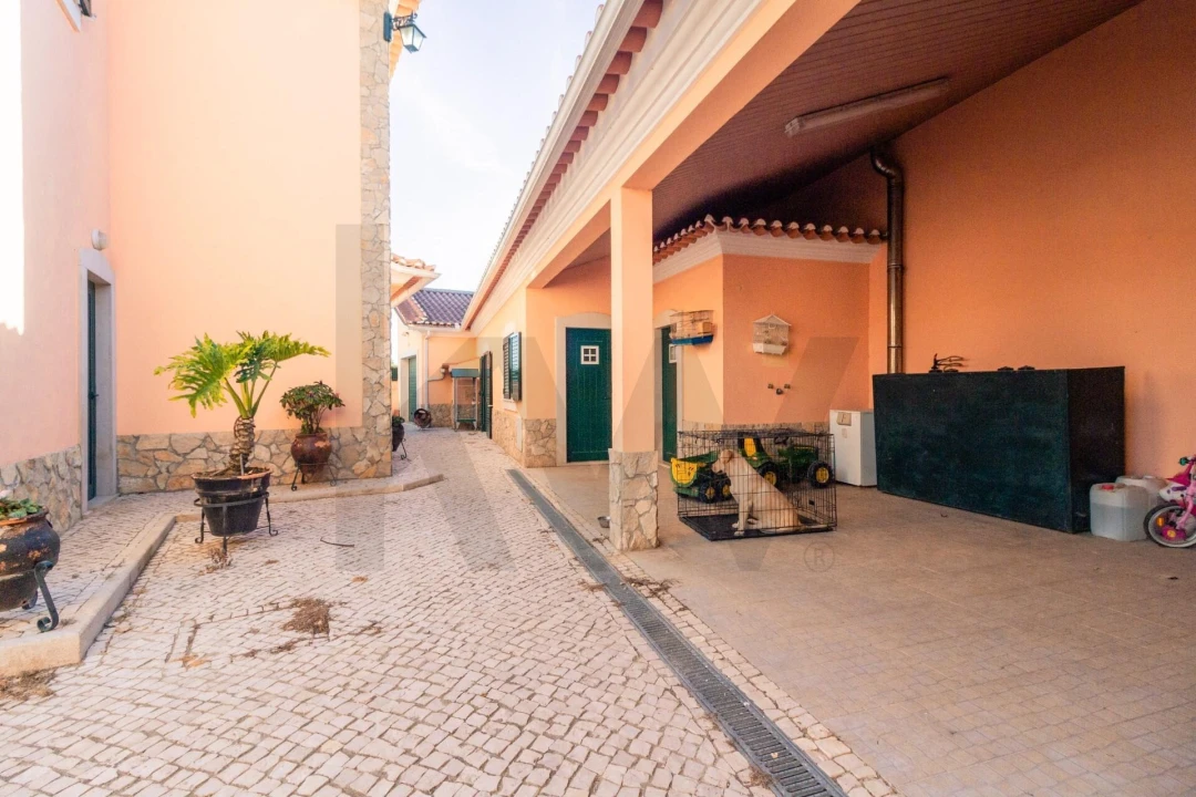 Moradia T4 para Venda em Marvila, Ribeira Santarém, São Salvador, São Nicolau Foto 42