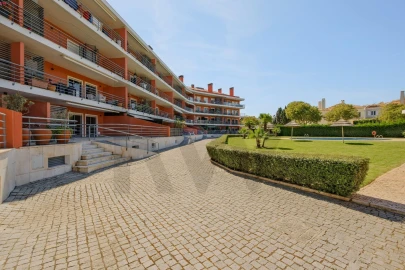 Apartamento T3 para Venda em Oeiras e São Julião da Barra, Paço de Arcos e Caxias