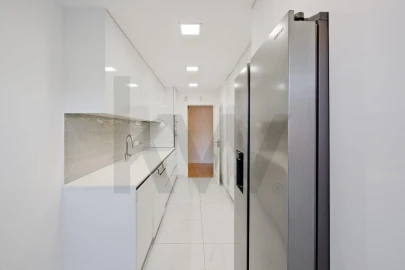 Apartamento T3 para Venda em Oeiras e São Julião da Barra, Paço de Arcos e Caxias