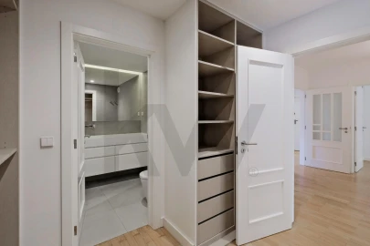 Apartamento T3 para Venda em Oeiras e São Julião da Barra, Paço de Arcos e Caxias
