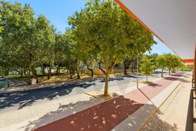 Apartamento T3 para Venda em Oeiras e São Julião da Barra, Paço de Arcos e Caxias
