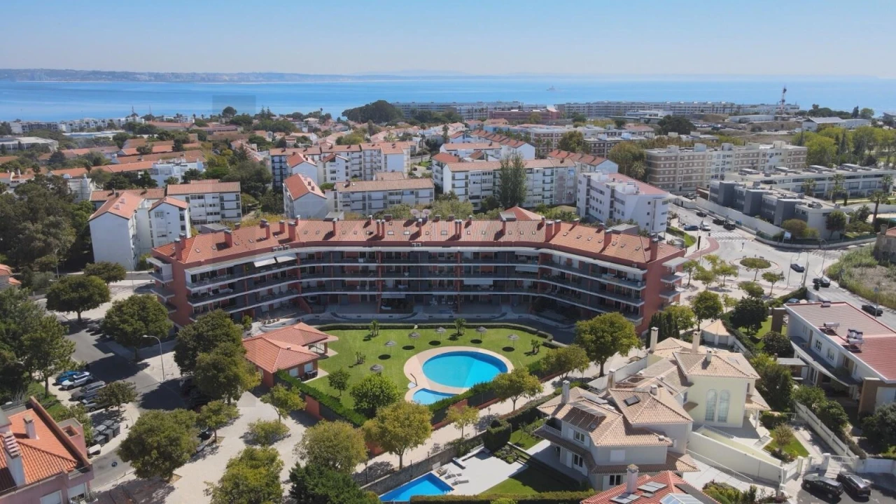 Apartamento T3 para Venda em Oeiras e São Julião da Barra, Paço de Arcos e Caxias Foto 1