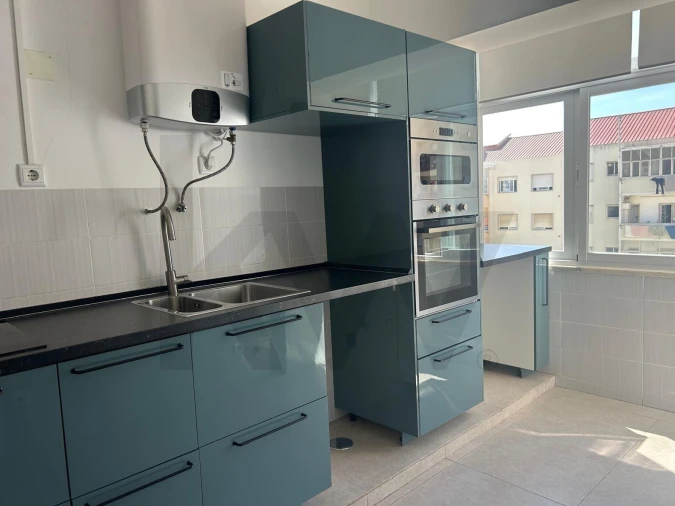 Apartamento T4 para Venda em União das Freguesias de Setúbal Foto 2