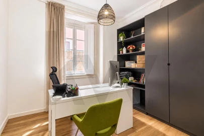 Apartamento T5 para Venda em Arroios