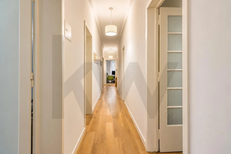 Apartamento T5 para Venda em Arroios Foto 10