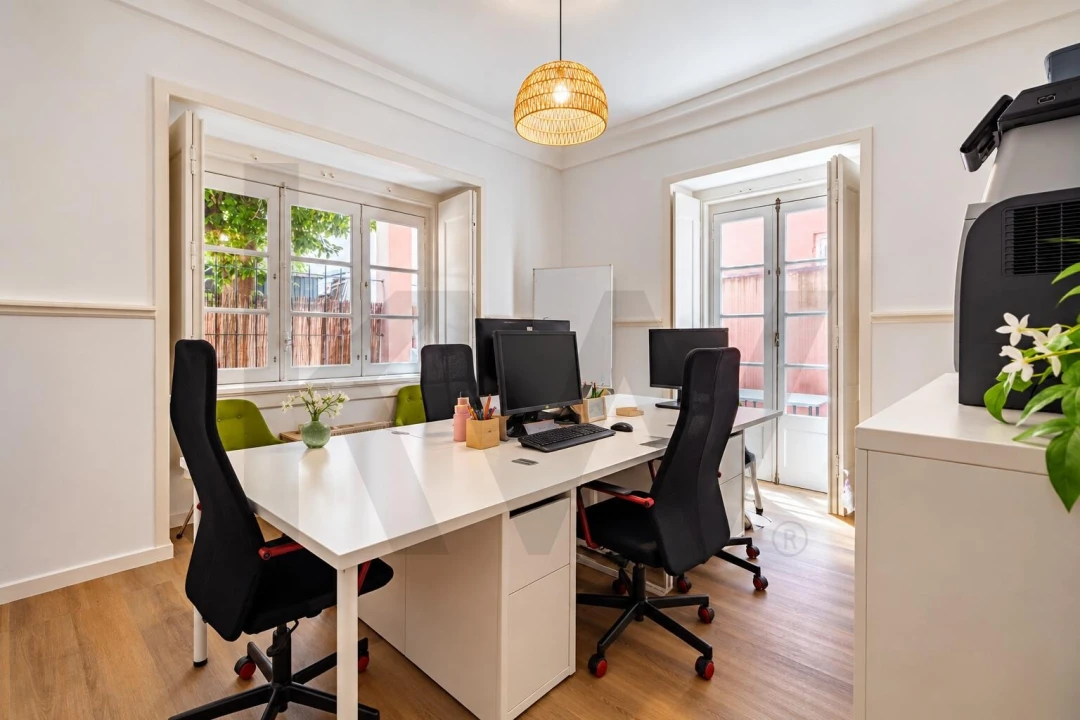 Apartamento T5 para Venda em Arroios Foto 3