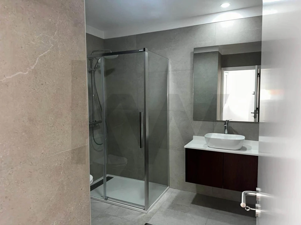 Apartamento T1 para Venda em Funchal (São Pedro) Foto 9