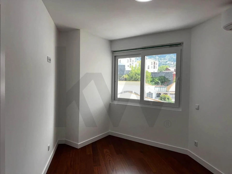 Apartamento T1 para Venda em Funchal (São Pedro) Foto 11