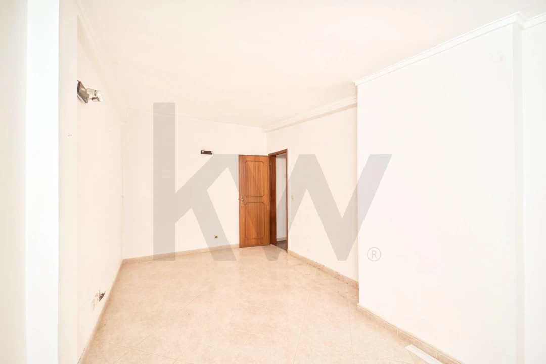 Apartamento T4 para Venda em Cascais e Estoril Foto 38