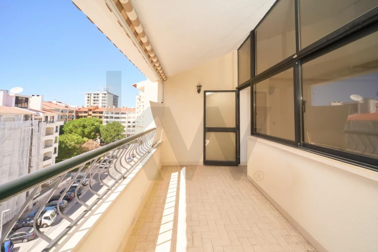 Apartamento T4 para Venda em Cascais e Estoril Foto 7