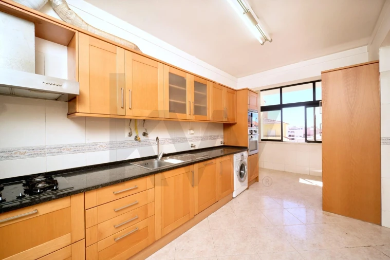 Apartamento T4 para Venda em Cascais e Estoril Foto 25