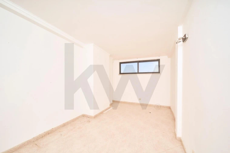 Apartamento T4 para Venda em Cascais e Estoril Foto 36