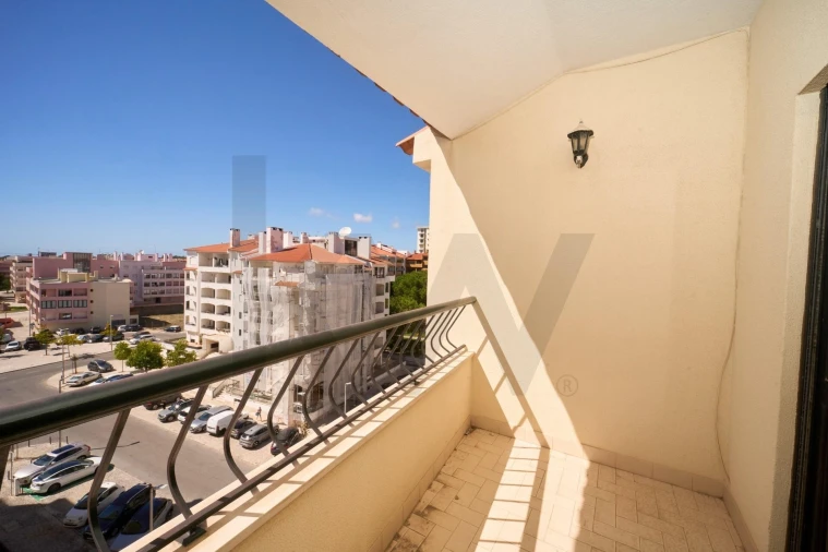 Apartamento T4 para Venda em Cascais e Estoril Foto 16