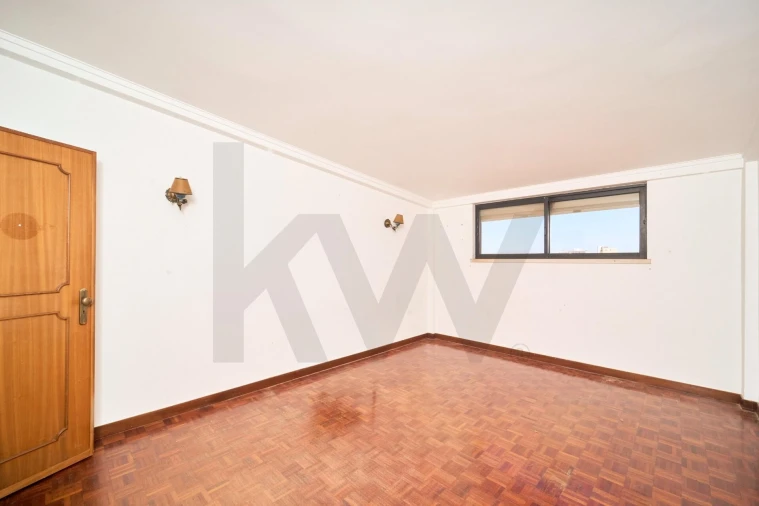 Apartamento T4 para Venda em Cascais e Estoril Foto 35