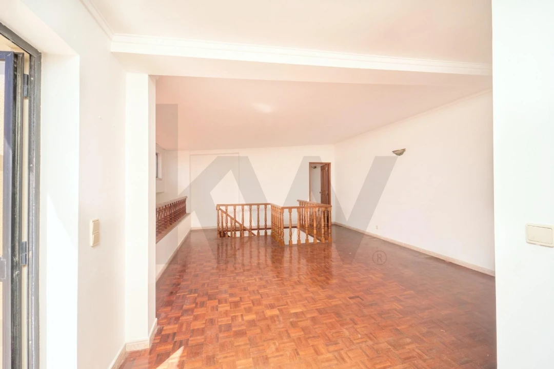 Apartamento T4 para Venda em Cascais e Estoril Foto 31