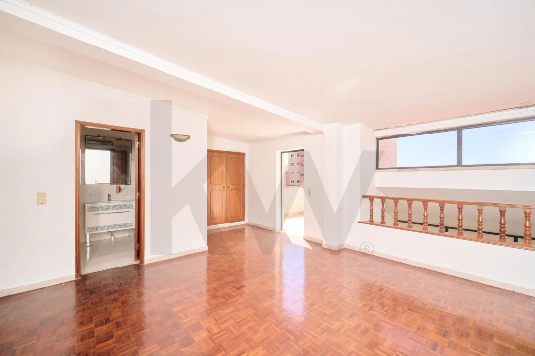 Apartamento T4 para Venda em Cascais e Estoril Foto 28