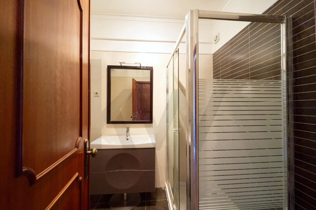 Apartamento T4 para Venda em Cascais e Estoril Foto 19