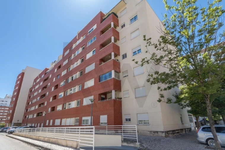 Apartamento T3 para Venda em Lumiar Foto 38