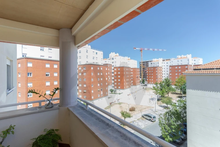 Apartamento T3 para Venda em Lumiar Foto 6