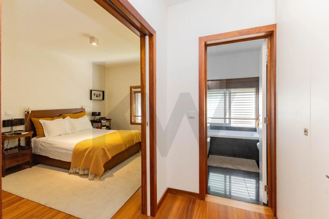 Apartamento T4 para Venda em Lordelo do Ouro e Massarelos Foto 24
