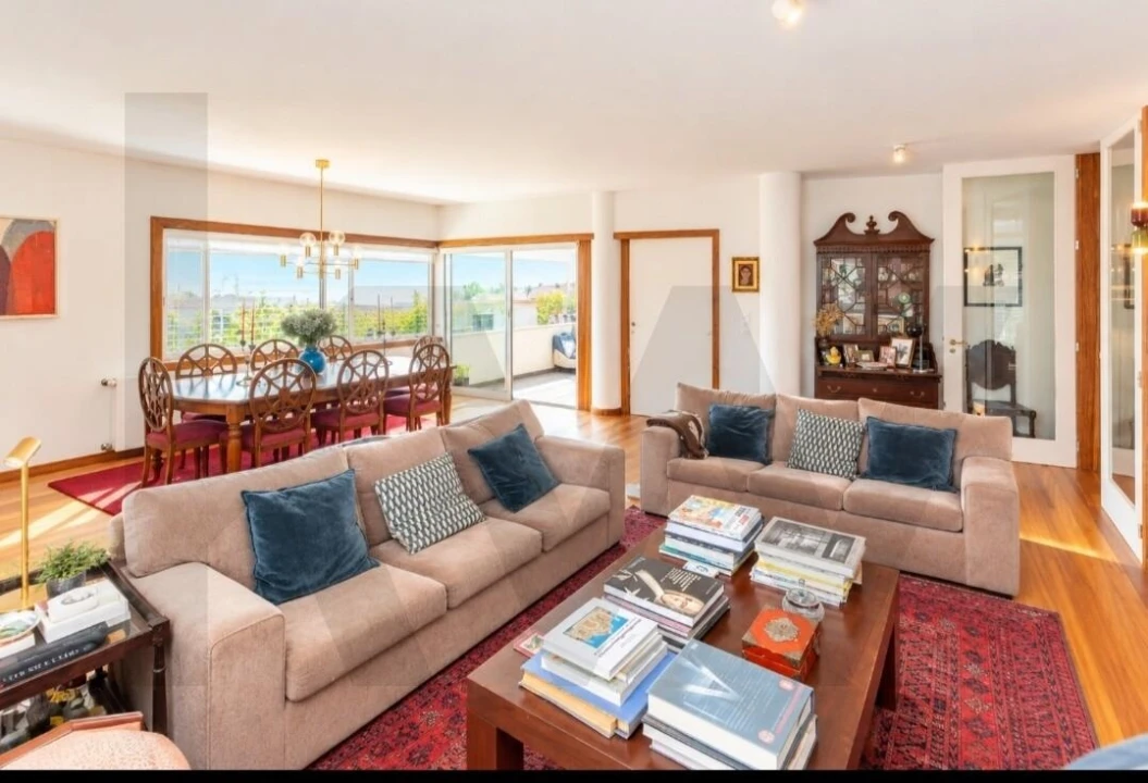 Apartamento T4 para Venda em Lordelo do Ouro e Massarelos Foto 3