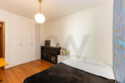 Apartamento T4 para Venda em Lordelo do Ouro e Massarelos