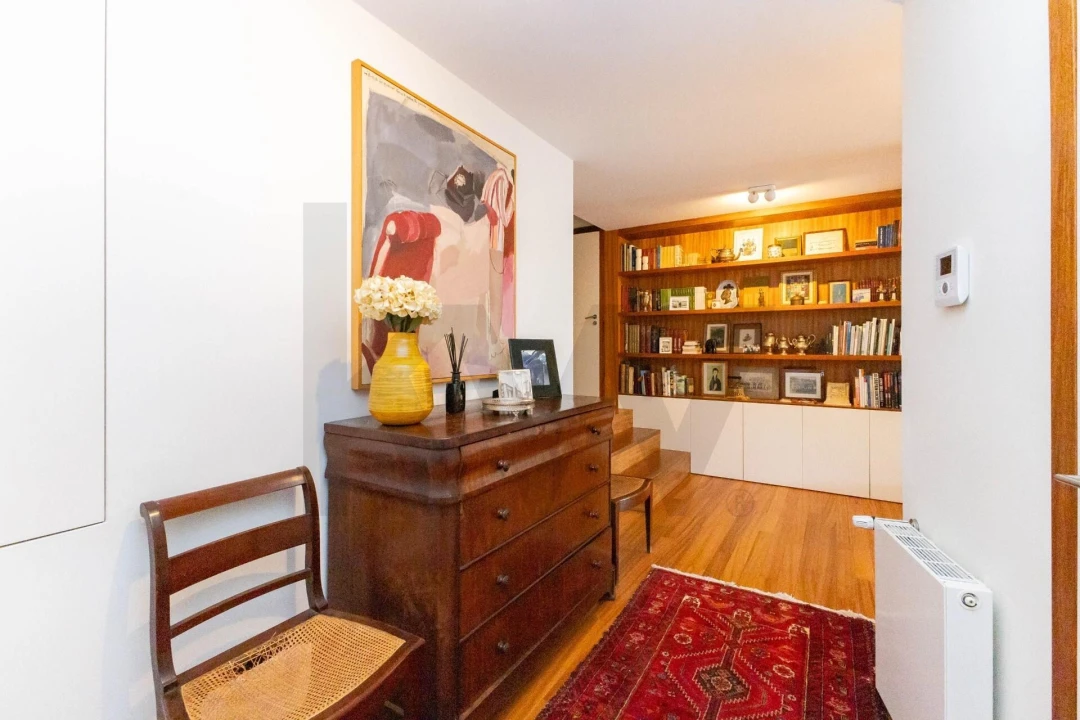 Apartamento T4 para Venda em Lordelo do Ouro e Massarelos Foto 5