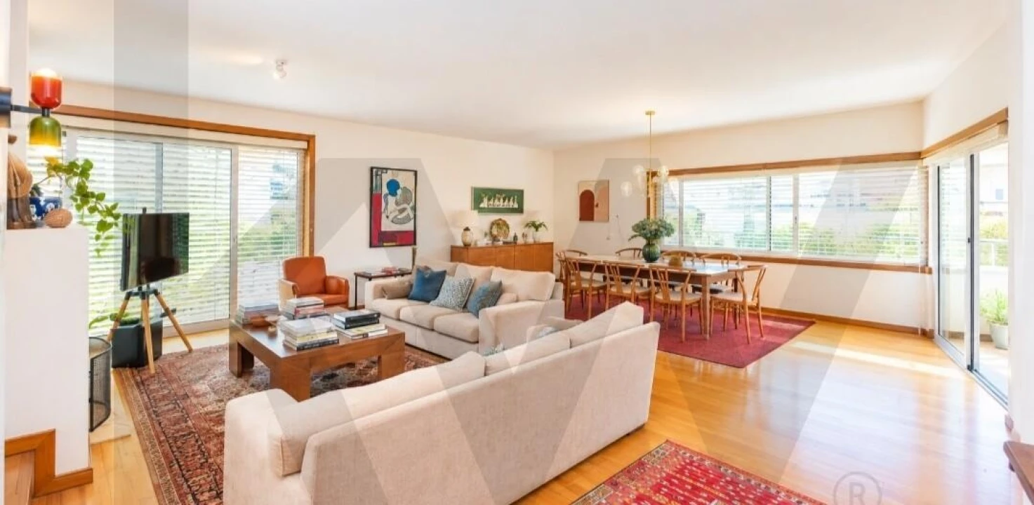 Apartamento T4 para Venda em Lordelo do Ouro e Massarelos Foto 4