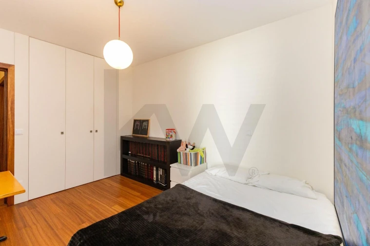 Apartamento T4 para Venda em Lordelo do Ouro e Massarelos Foto 19