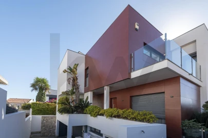 Moradia T4 para Venda em Carcavelos e Parede