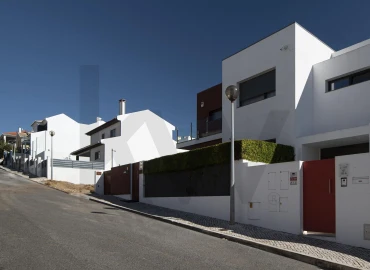 Moradia T4 para Venda em Carcavelos e Parede