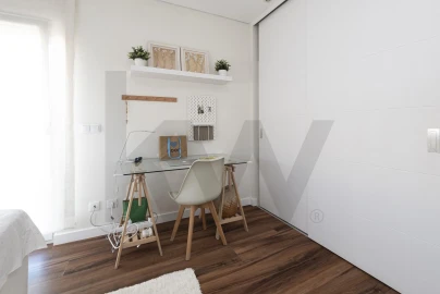 Moradia T4 para Venda em Carcavelos e Parede