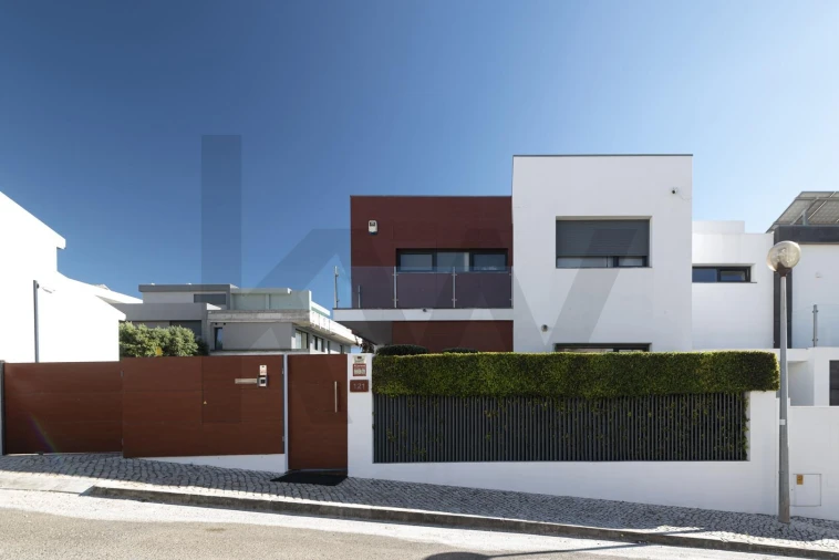 Moradia T4 para Venda em Carcavelos e Parede Foto 3