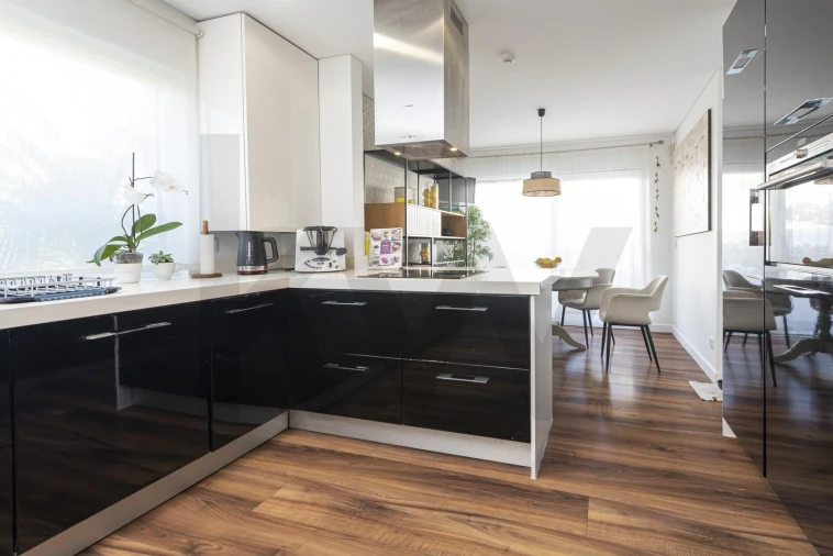 Moradia T4 para Venda em Carcavelos e Parede Foto 37