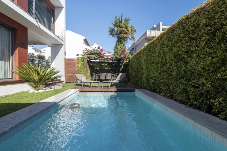 Moradia T4 para Venda em Carcavelos e Parede Foto 11
