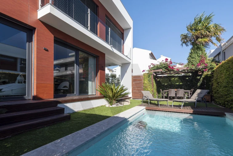 Moradia T4 para Venda em Carcavelos e Parede Foto 12